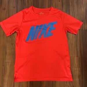 Nike dri-fit T-shirt